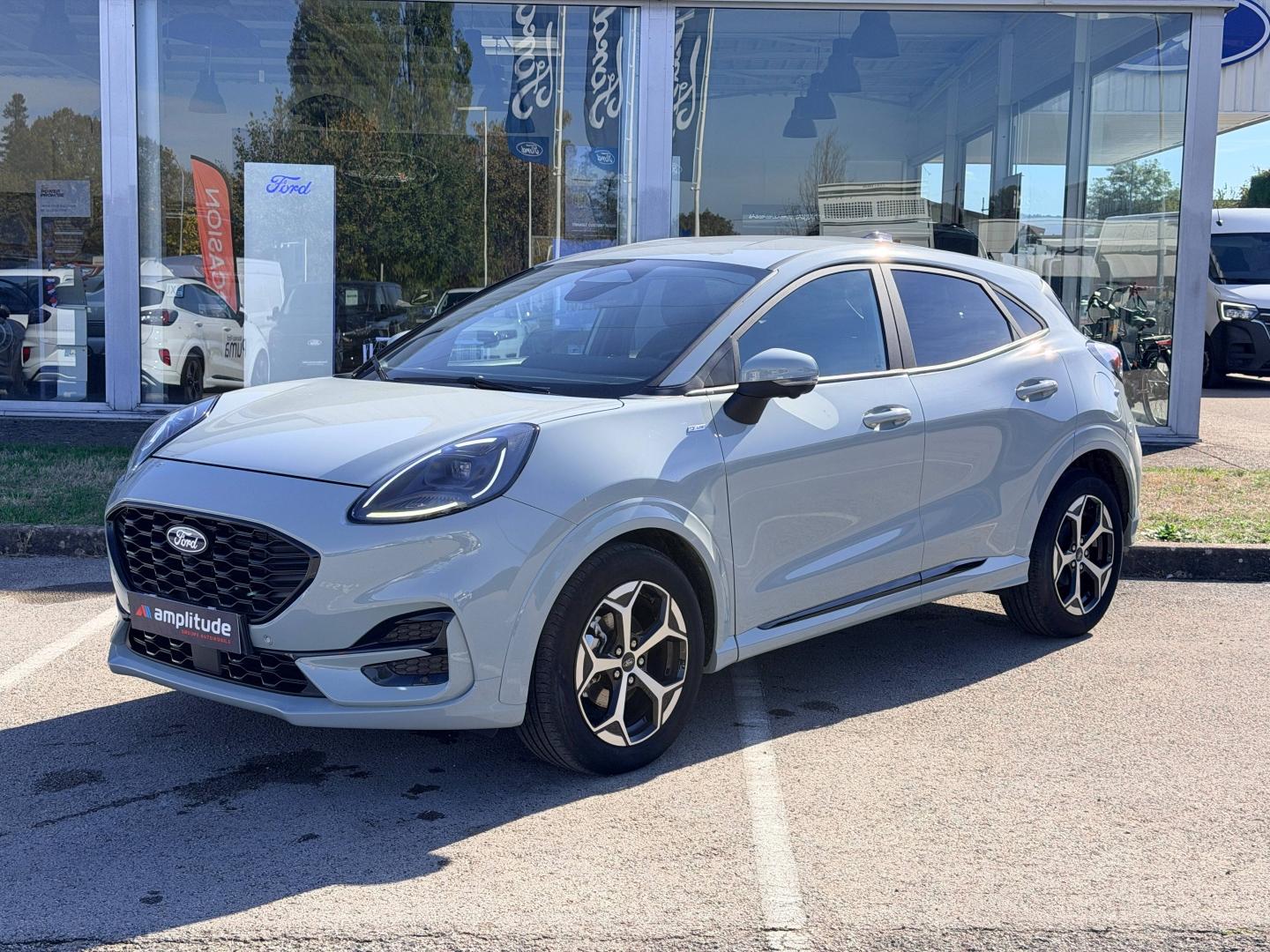 Photo FORD Puma 1.0 EcoBoost Hybrid 125ch ST-Line S&S Powershift
