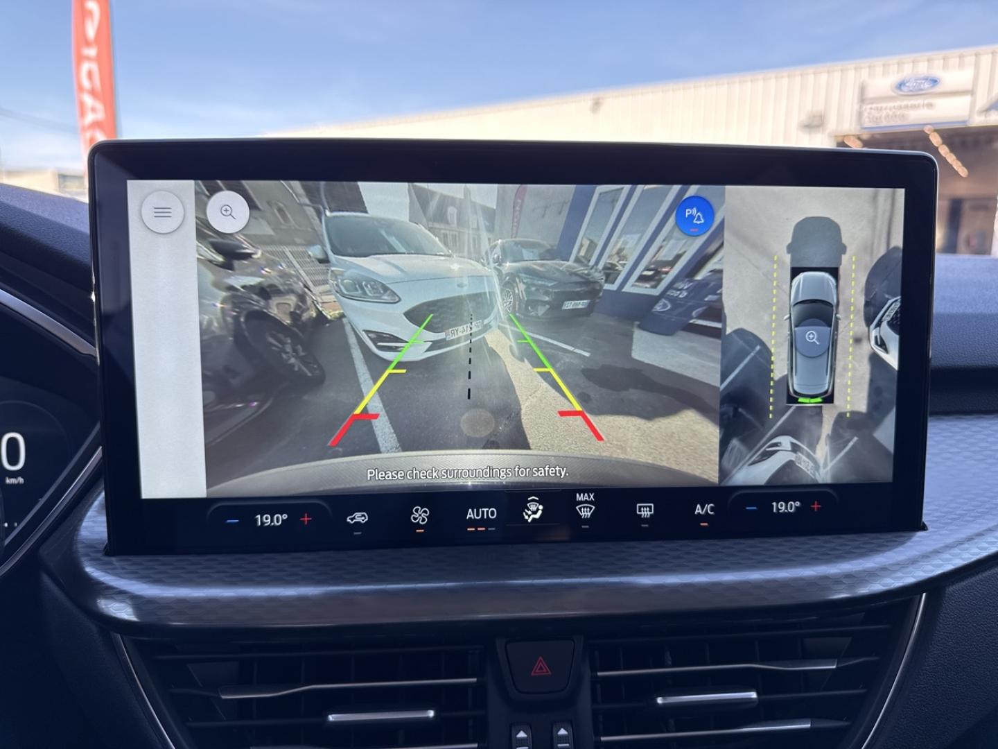 Image FORD Kuga 2.5 Duratec 180ch Hybrid FlexiFuel Titanium Business Powershift