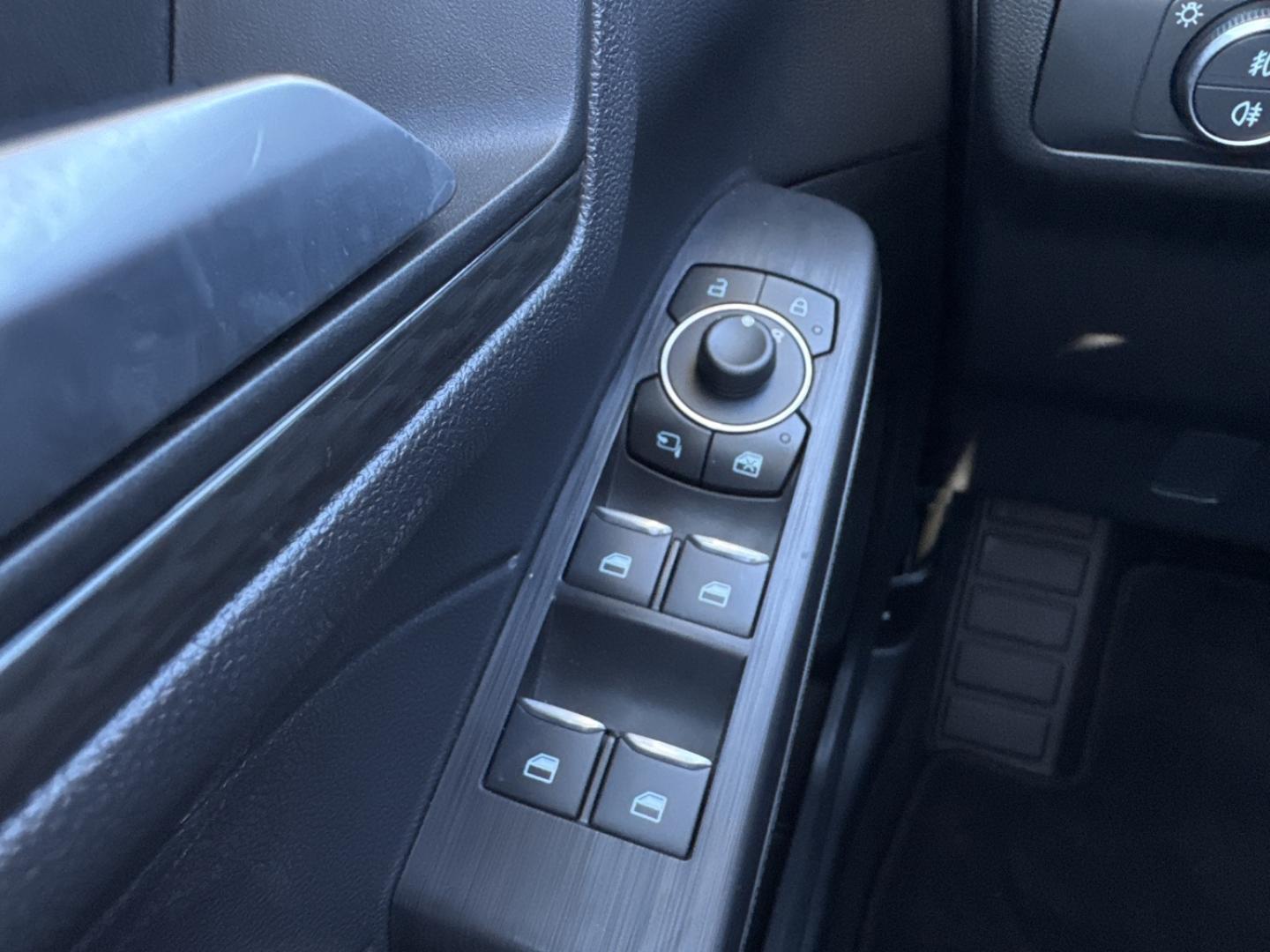Image FORD Kuga 2.5 Duratec 180ch Hybrid FlexiFuel Titanium Business Powershift