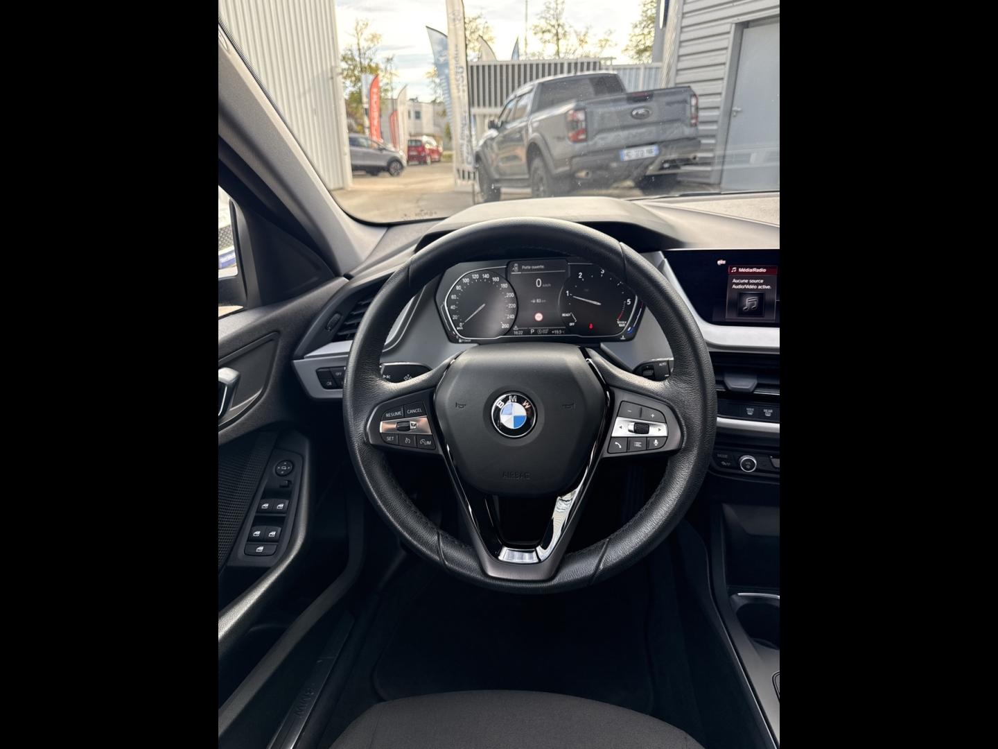 Image BMW Série 1 116dA 116ch Business Design DKG7