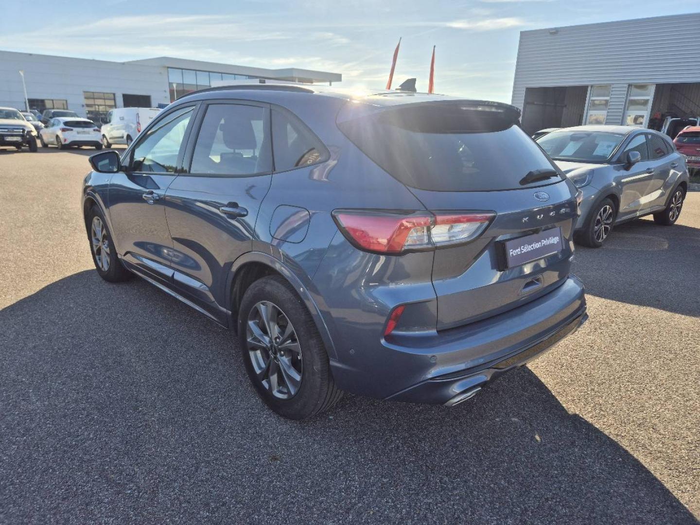 Image FORD Kuga 2.5 Duratec 190ch FHEV E85 ST-Line Business BVA