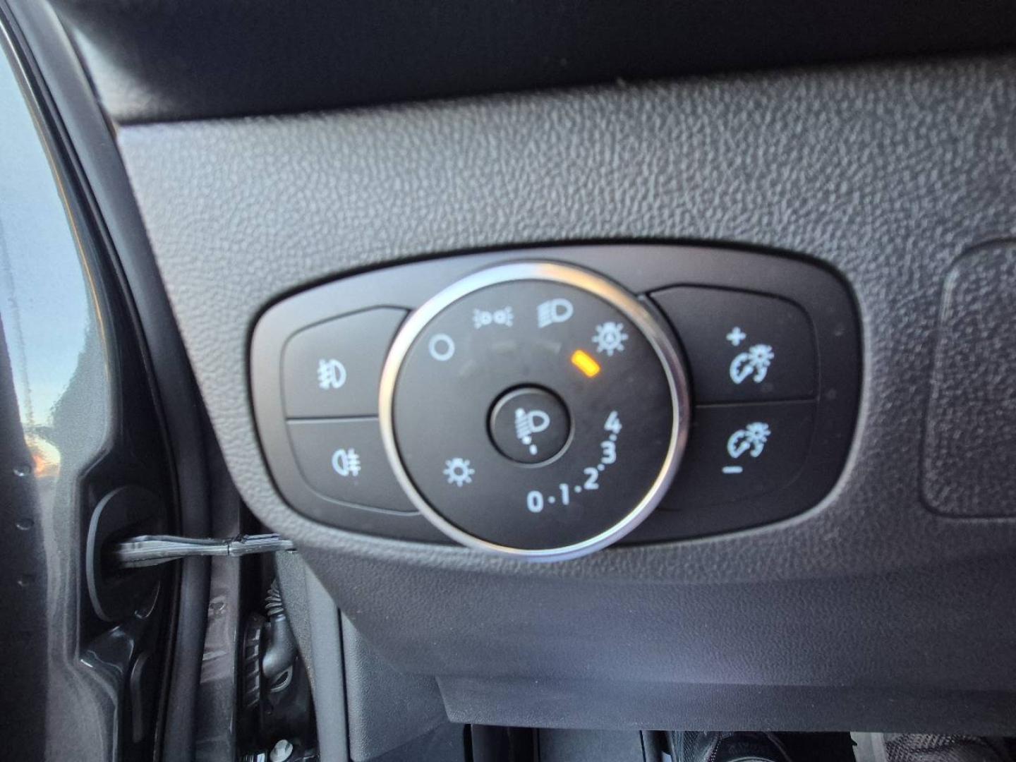 Image FORD Focus 1.0 EcoBoost mHEV 125ch Titanium X Business