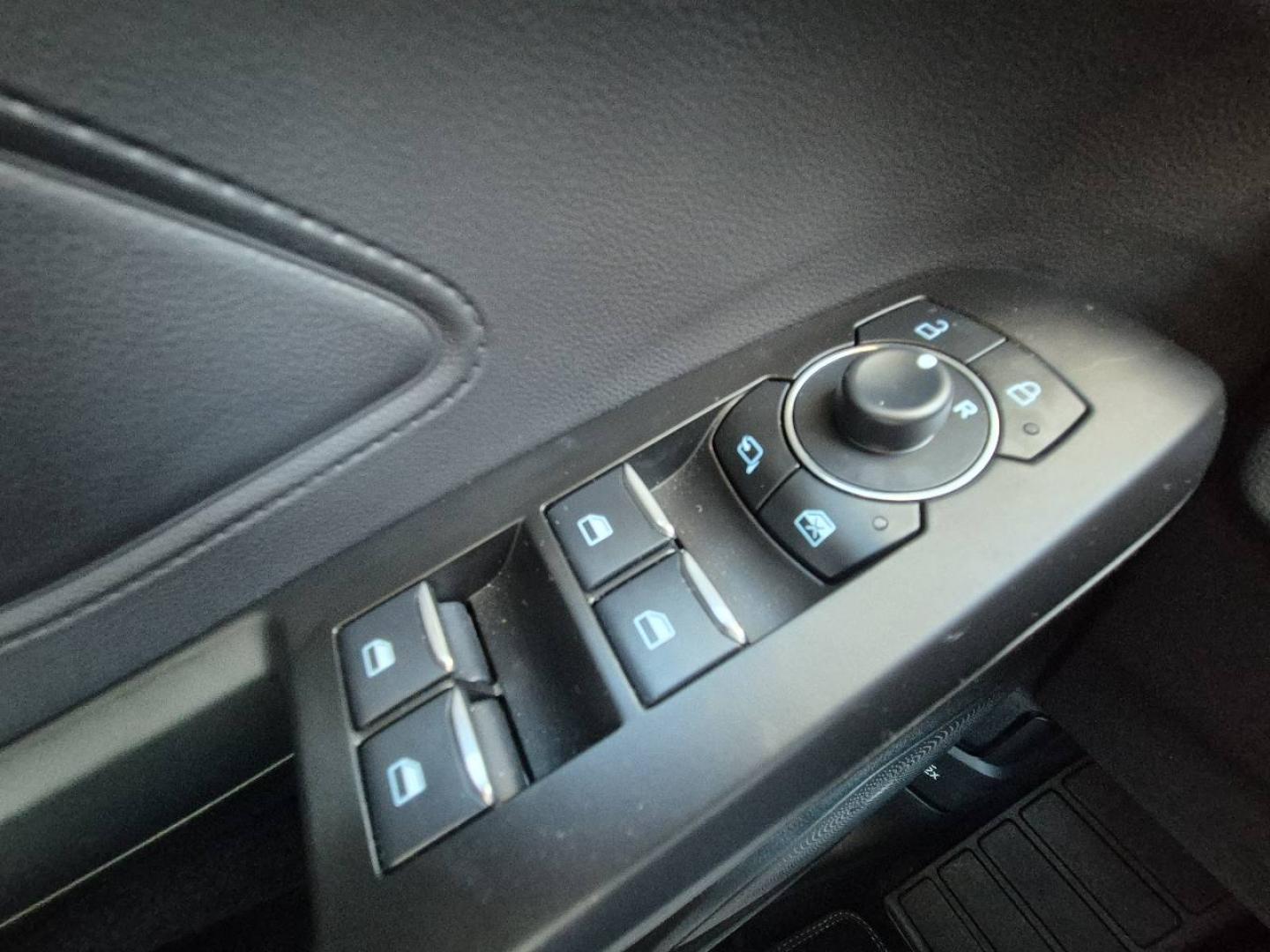 Image FORD Focus 1.0 EcoBoost mHEV 125ch Titanium X Business