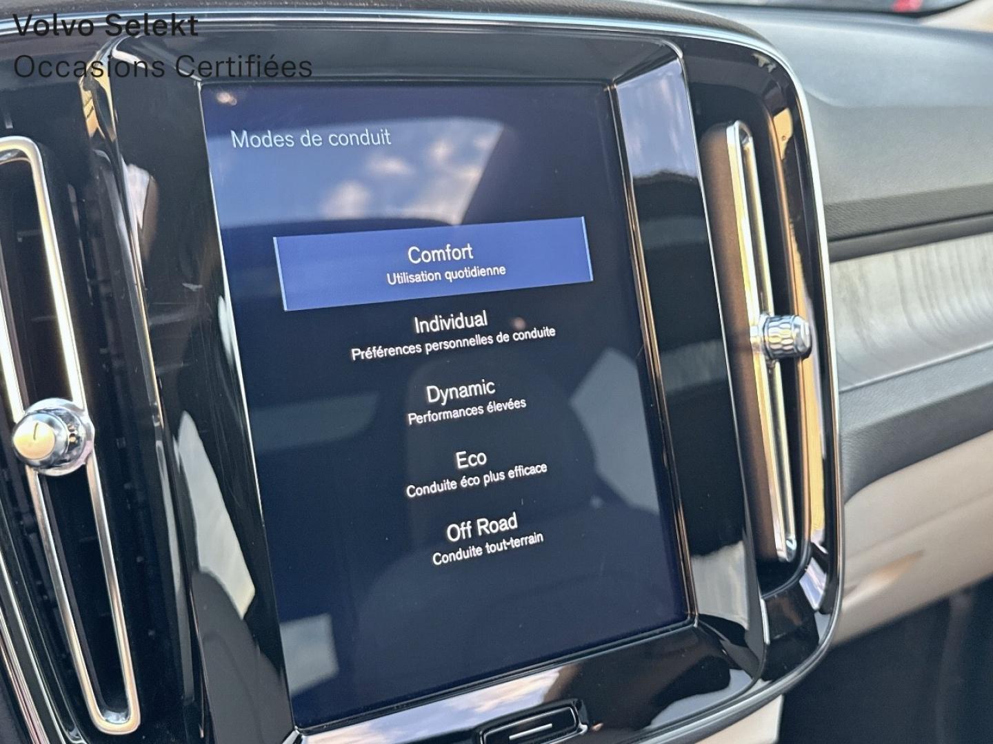Image VOLVO XC40 T3 163ch Inscription Luxe Geatronic 8