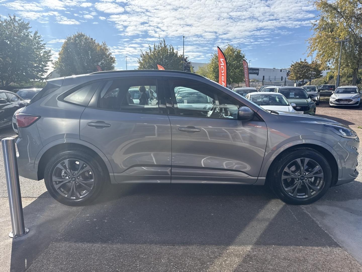 Image FORD Kuga 2.5 Duratec 190ch FHEV E85 ST-Line BVA