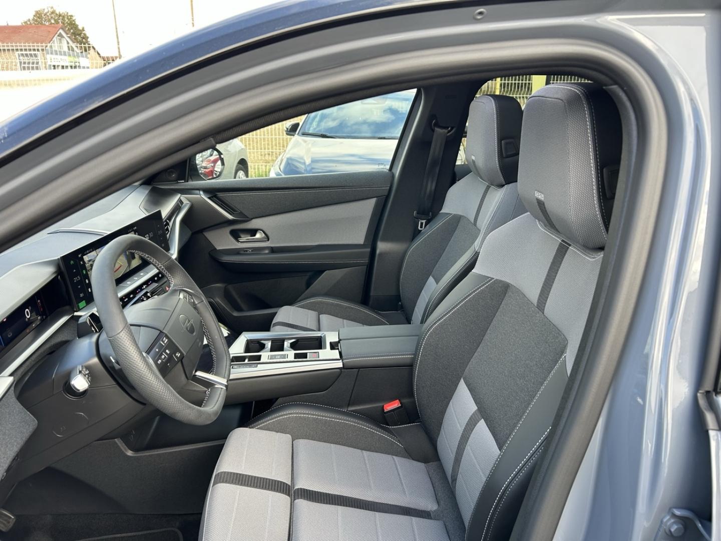 Image OPEL Grandland 1.2 Turbo Hybrid 145ch Ultimate e-DCT6