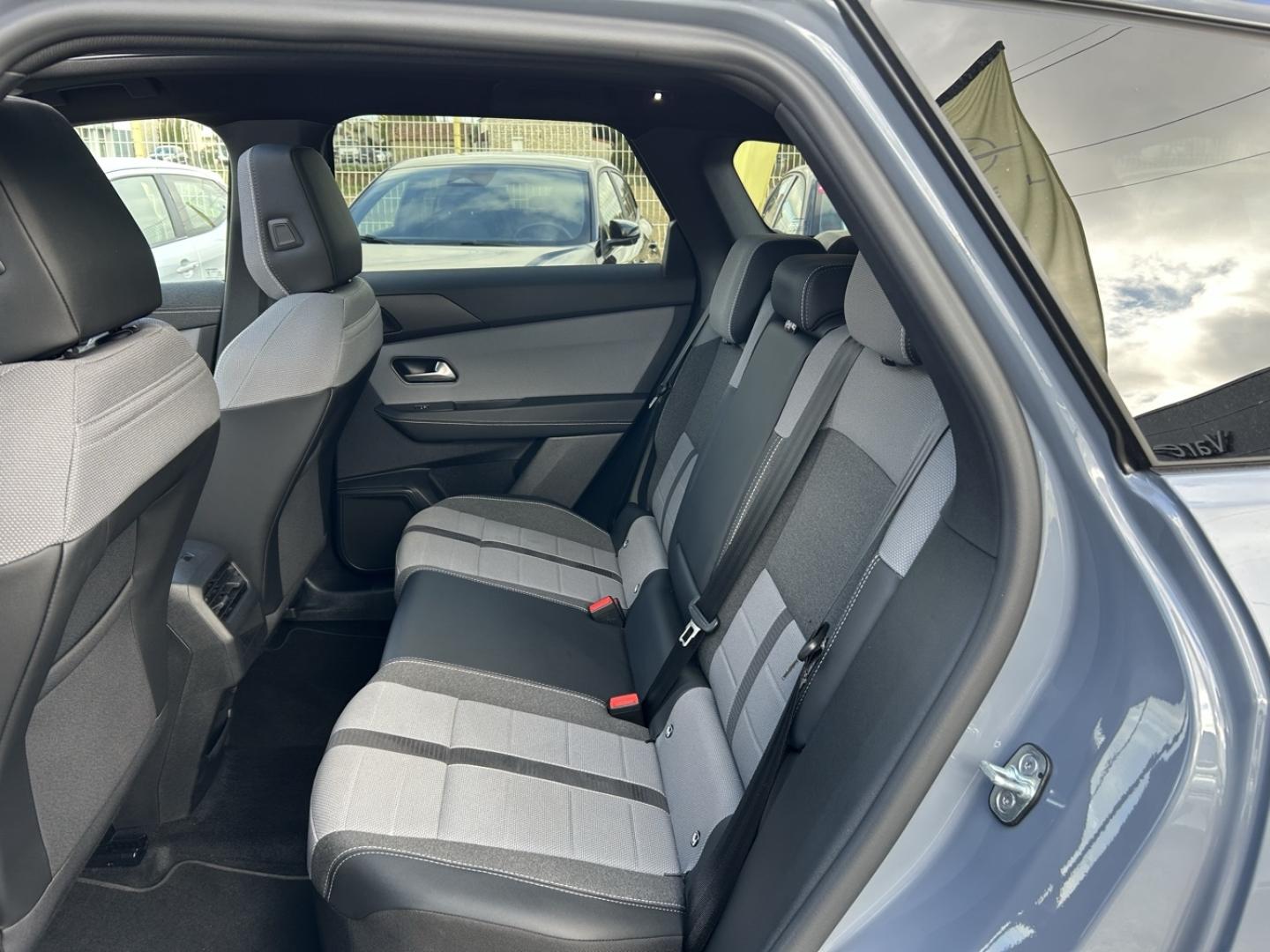 Image OPEL Grandland 1.2 Turbo Hybrid 145ch Ultimate e-DCT6