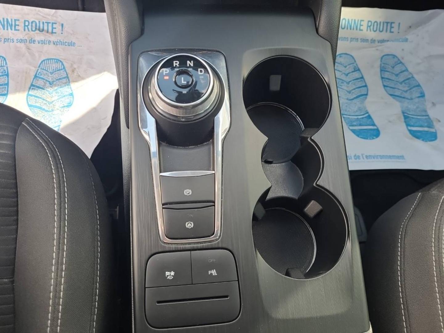 Image FORD Kuga 2.5 Duratec 190ch FHEV E85 Titanium BVA