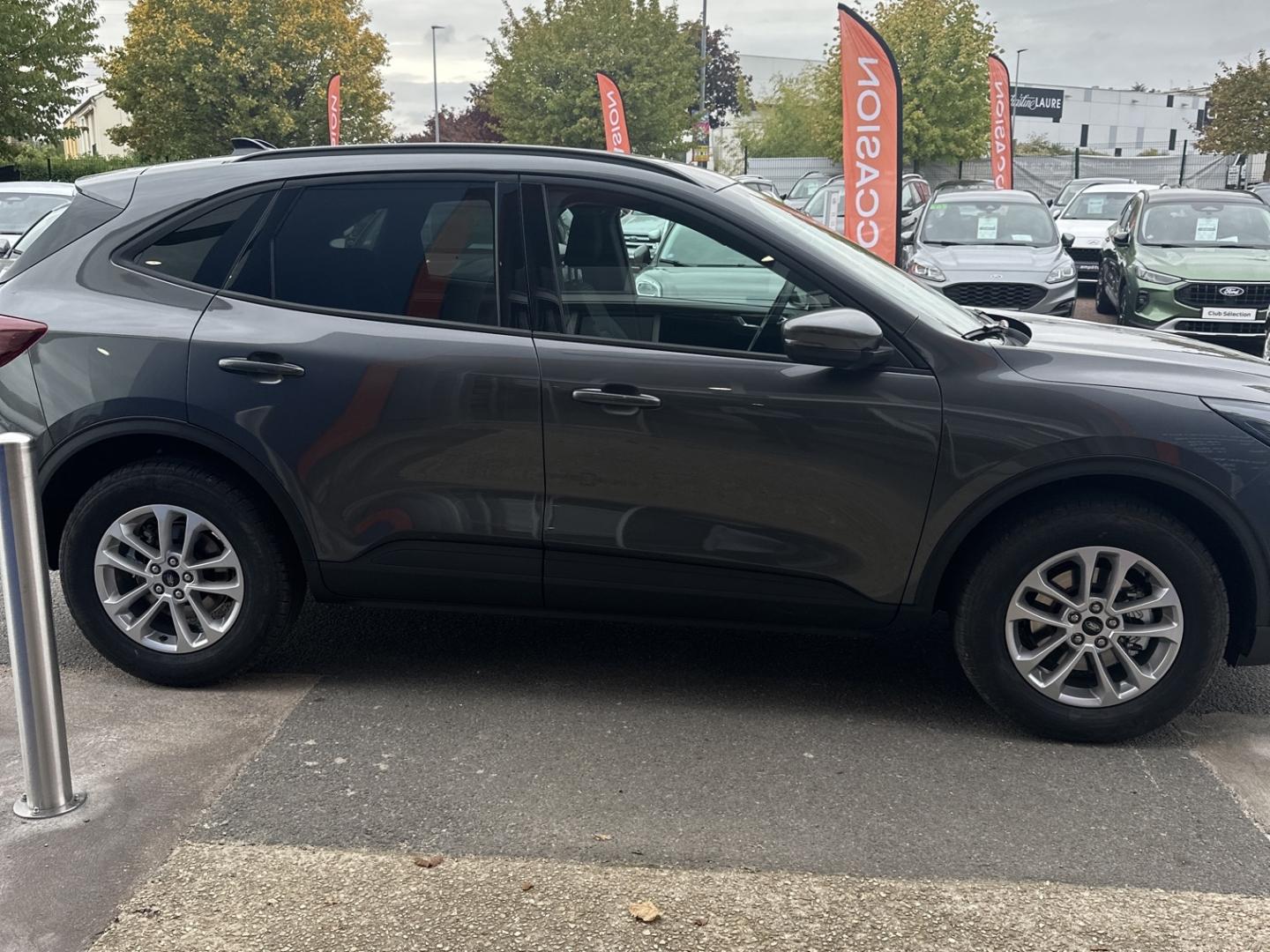 Image FORD Kuga 2.5 Duratec 180 ch Hybrid FlexiFuel (FHEV E85) Powershift 5p TITANIUM