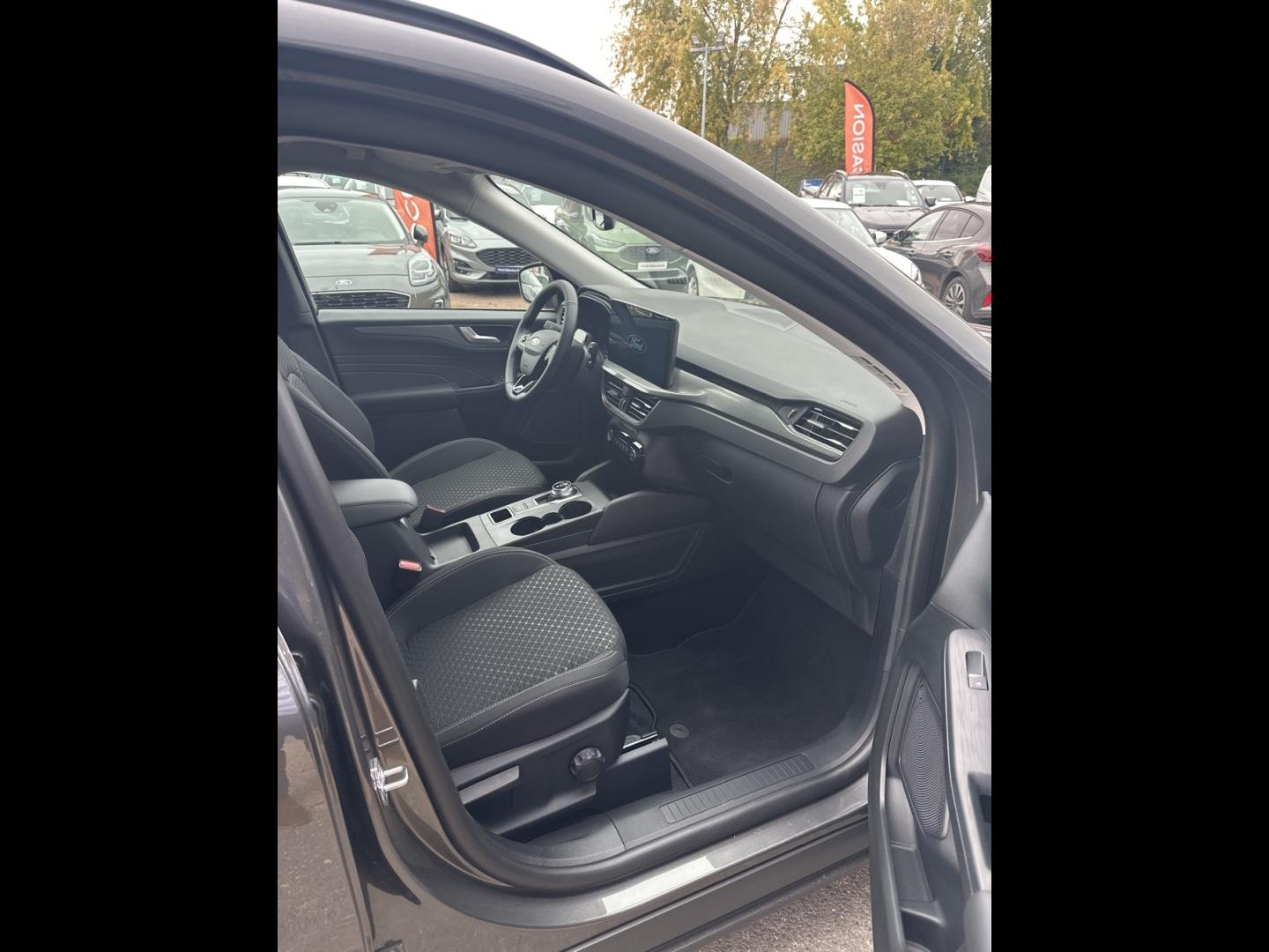 Image FORD Kuga 2.5 Duratec 180 ch Hybrid FlexiFuel (FHEV E85) Powershift 5p TITANIUM