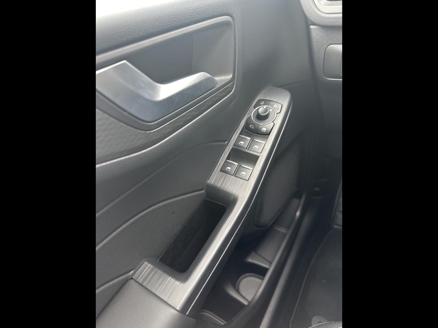 Image FORD Kuga 2.5 Duratec 180 ch Hybrid FlexiFuel (FHEV E85) Powershift 5p TITANIUM