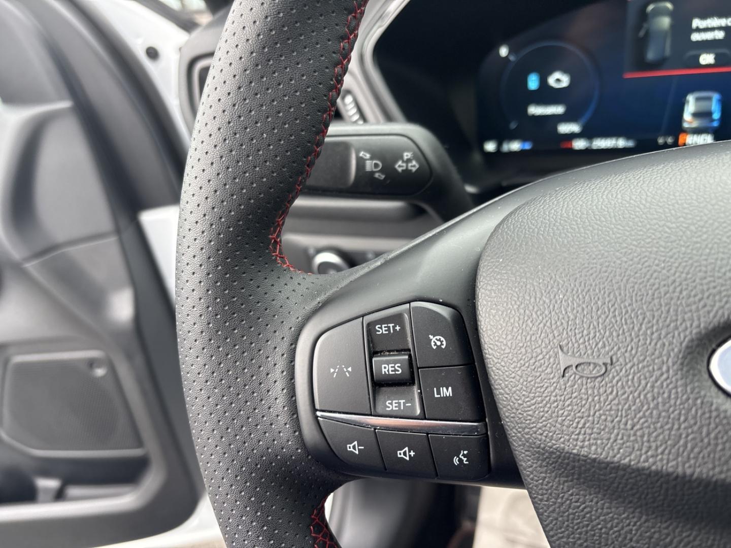 Image FORD Kuga 2.5 Duratec 180ch Hybrid FlexiFuel ST-Line Powershift