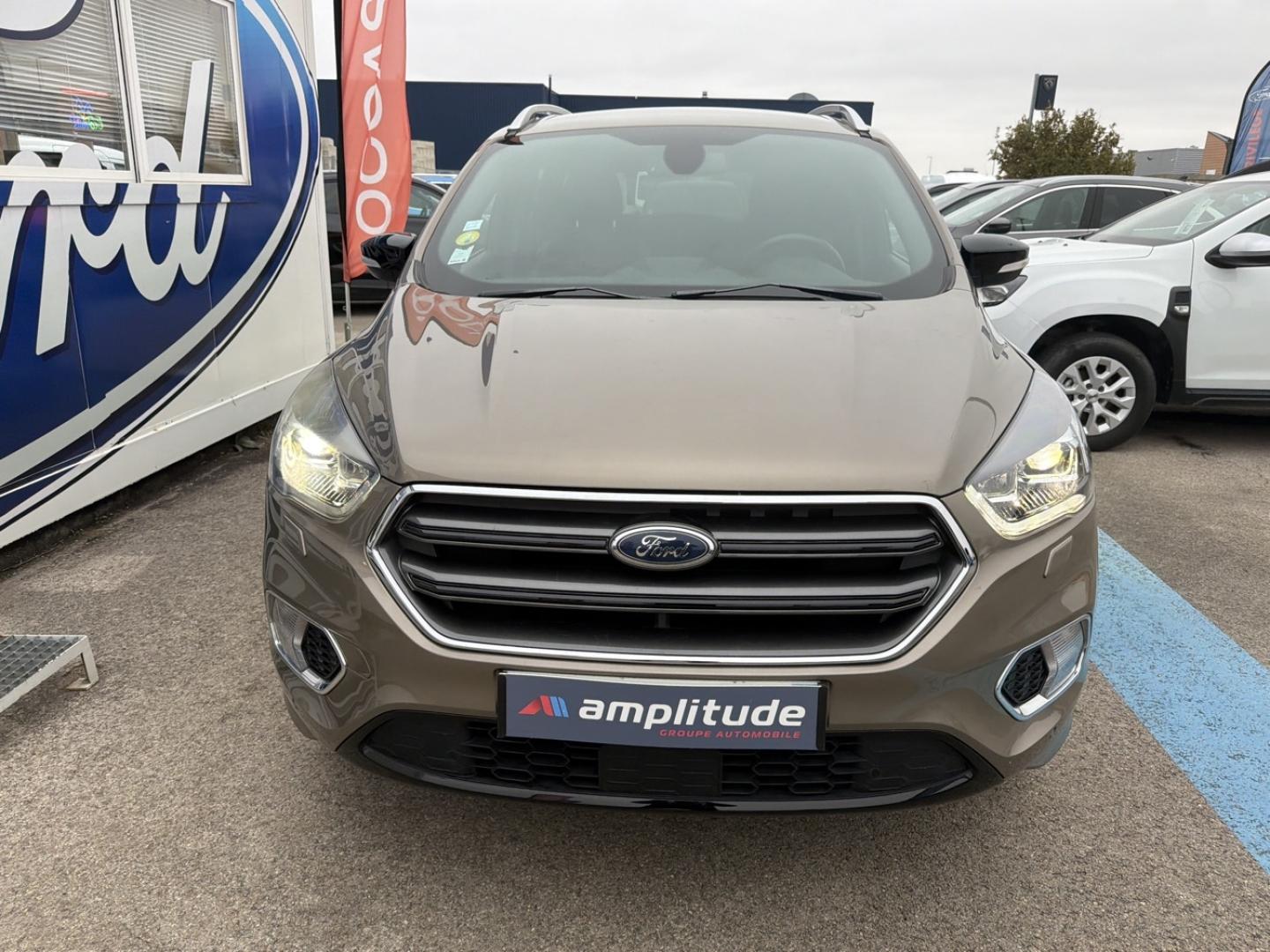 Image FORD Kuga 2.0 TDCi 180 ch ST-Line Black & Silver 4x4 Powershift