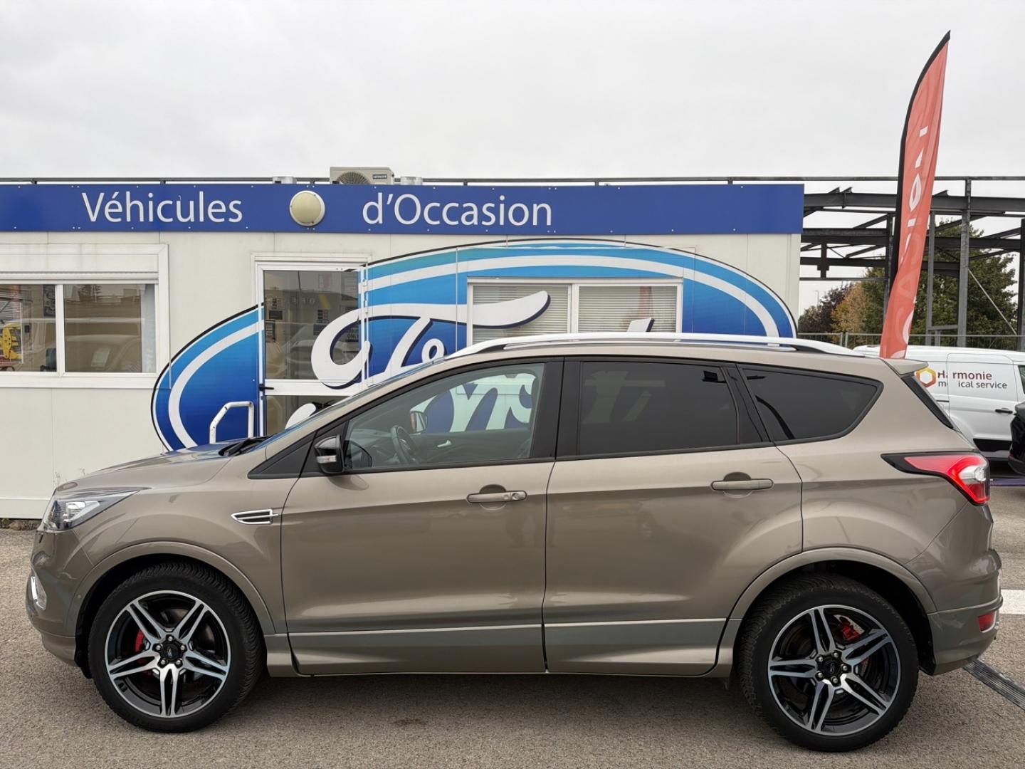 Image FORD Kuga 2.0 TDCi 180 ch ST-Line Black & Silver 4x4 Powershift