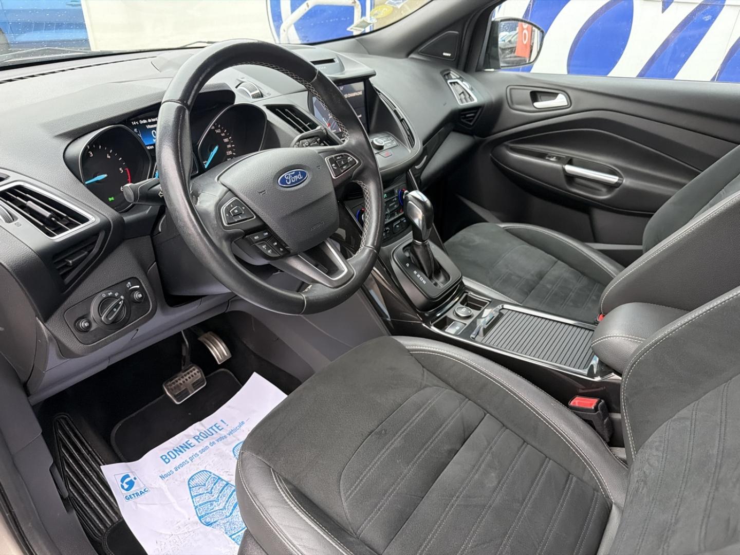 Image FORD Kuga 2.0 TDCi 180 ch ST-Line Black & Silver 4x4 Powershift