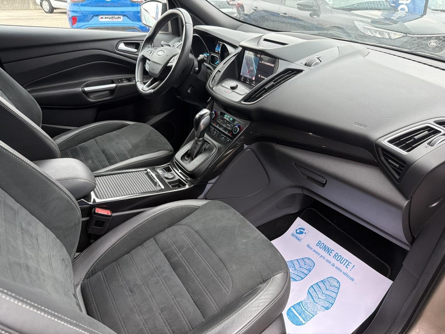 Image FORD Kuga 2.0 TDCi 180 ch ST-Line Black & Silver 4x4 Powershift