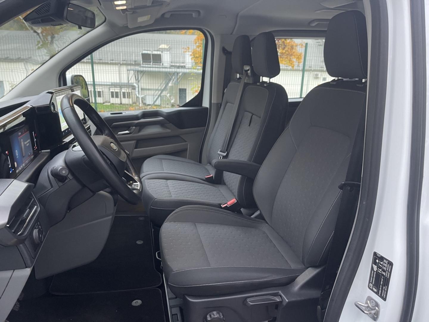 Image FORD Tourneo Custom 320 L2H1 2.0 EcoBlue 150ch Titanium