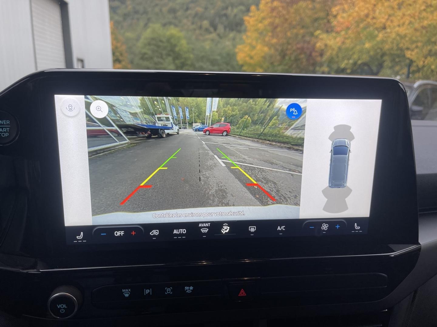 Image FORD Tourneo Custom 320 L2H1 2.0 EcoBlue 150ch Titanium