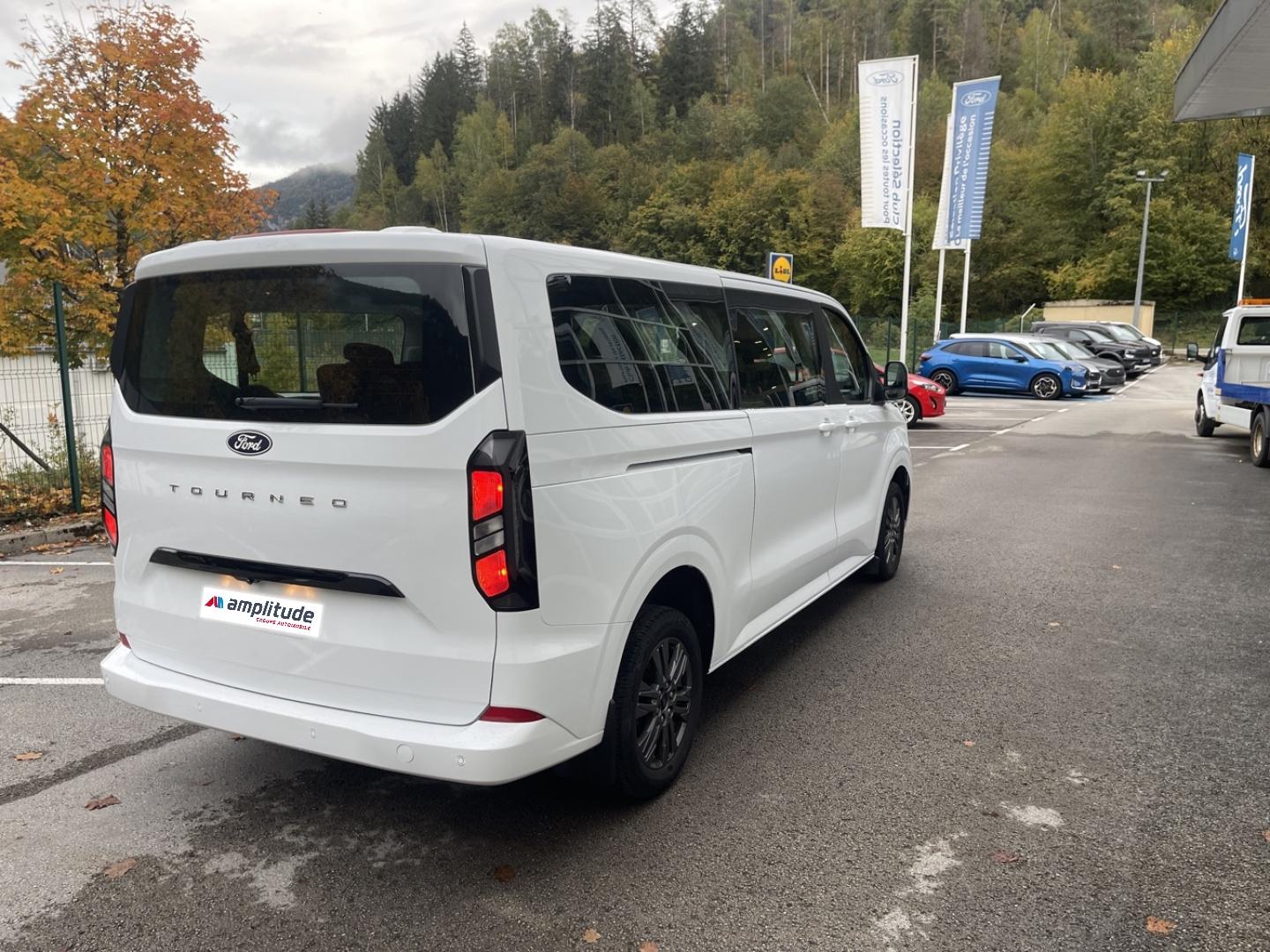 Image FORD Tourneo Custom 320 L2H1 2.0 EcoBlue 150ch Titanium