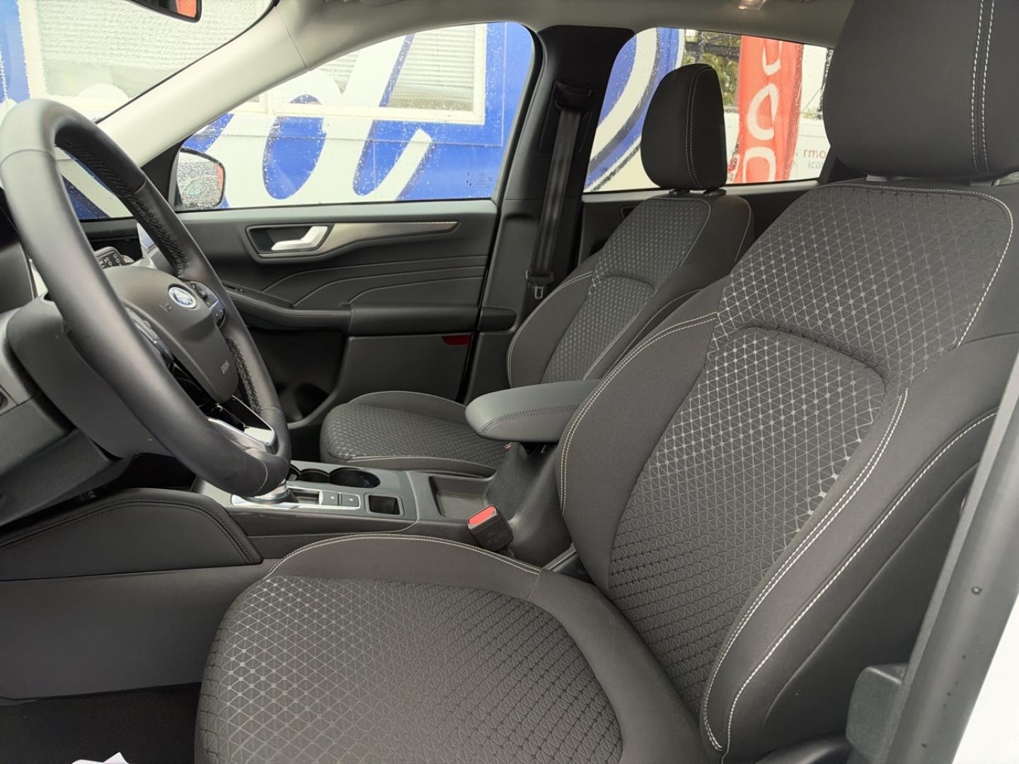 Image FORD Kuga 2.5 Duratec 180 ch Hybrid FlexiFuel Titanium Powershift