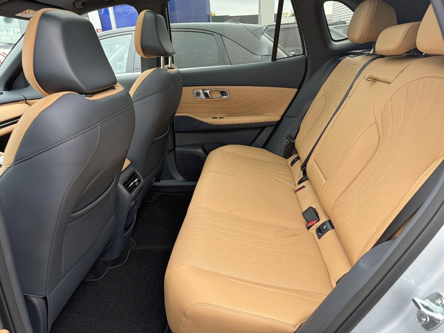 Image GEELY Starray 1.5 EM-i 99+218ch Max+