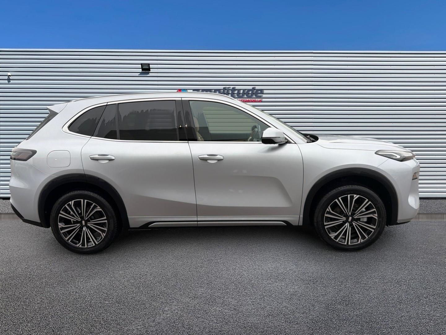 Image GEELY Starray 1.5 EM-i 99+218ch Max+