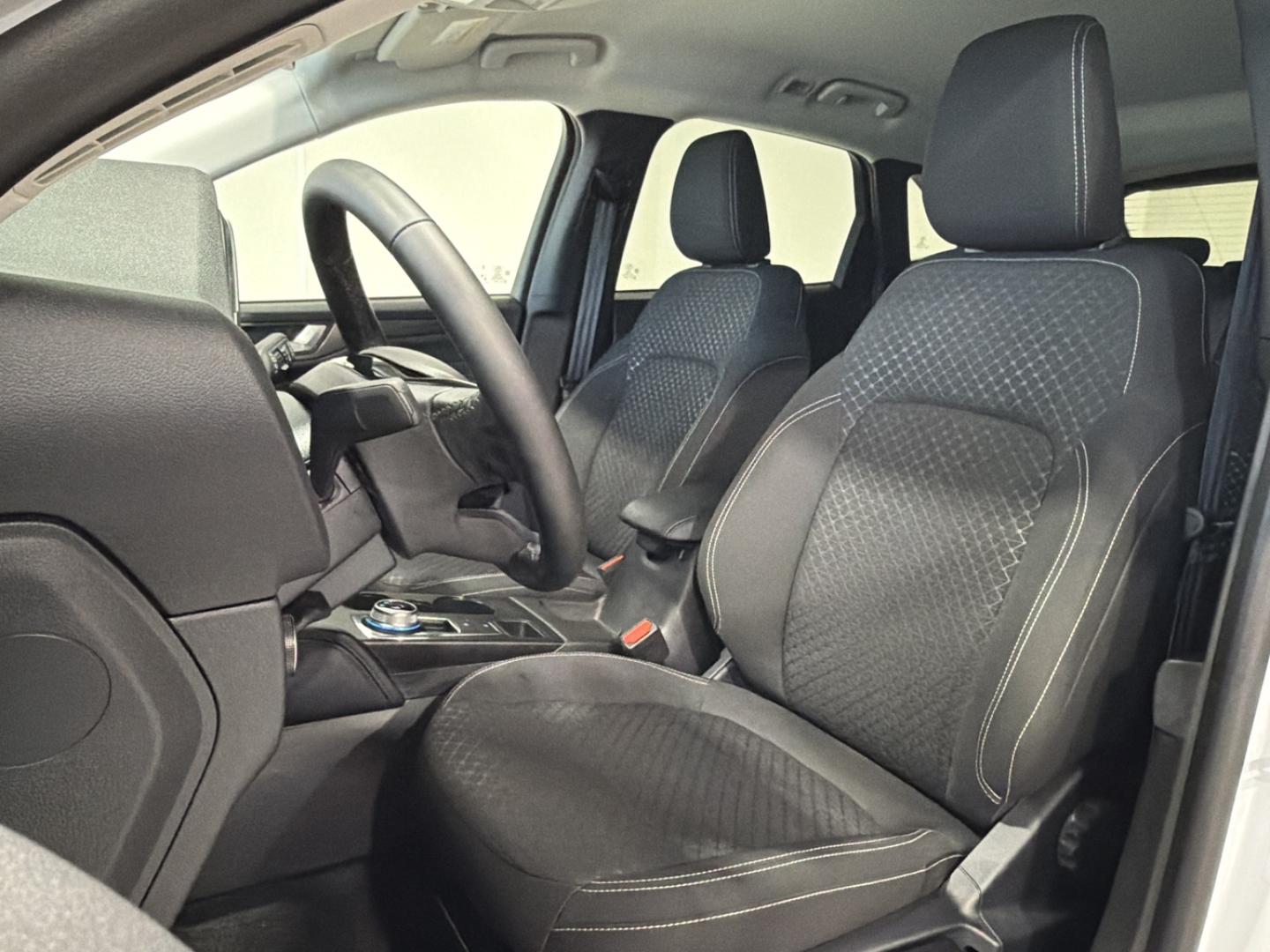 Image FORD Kuga 2.5 Duratec 180ch Hybrid FlexiFuel Titanium Business Powershift
