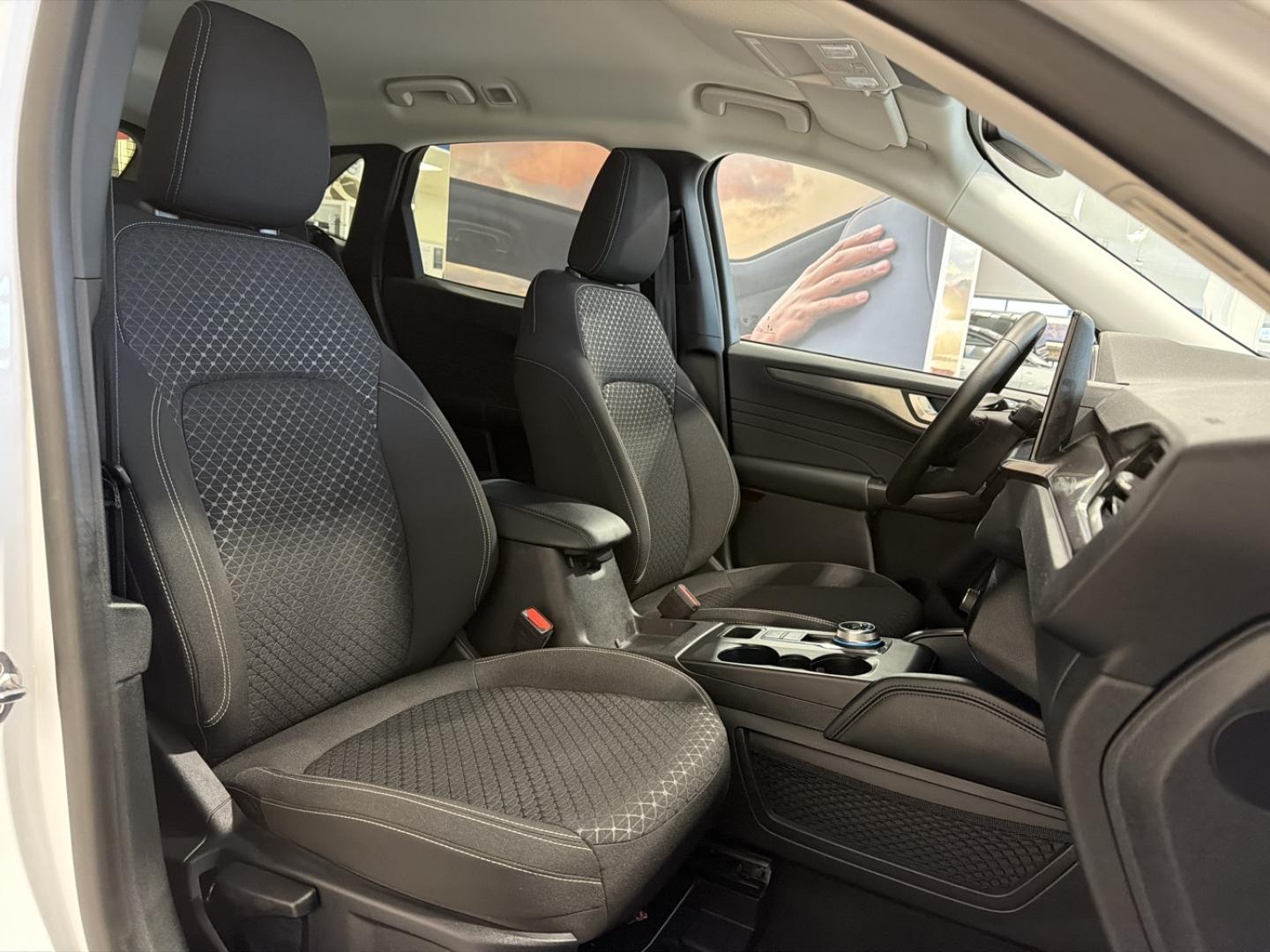 Image FORD Kuga 2.5 Duratec 180ch Hybrid FlexiFuel Titanium Business Powershift