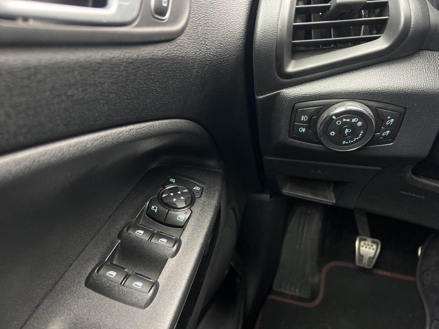 Image FORD EcoSport 1.0 EcoBoost 125ch ST-Line Euro6.2