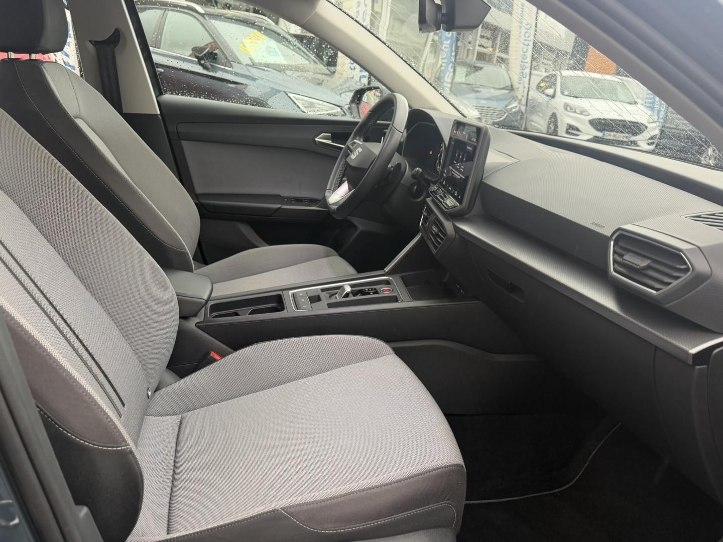 Image SEAT Leon ST 1.5 eTSI Hybrid 150ch Style DSG7