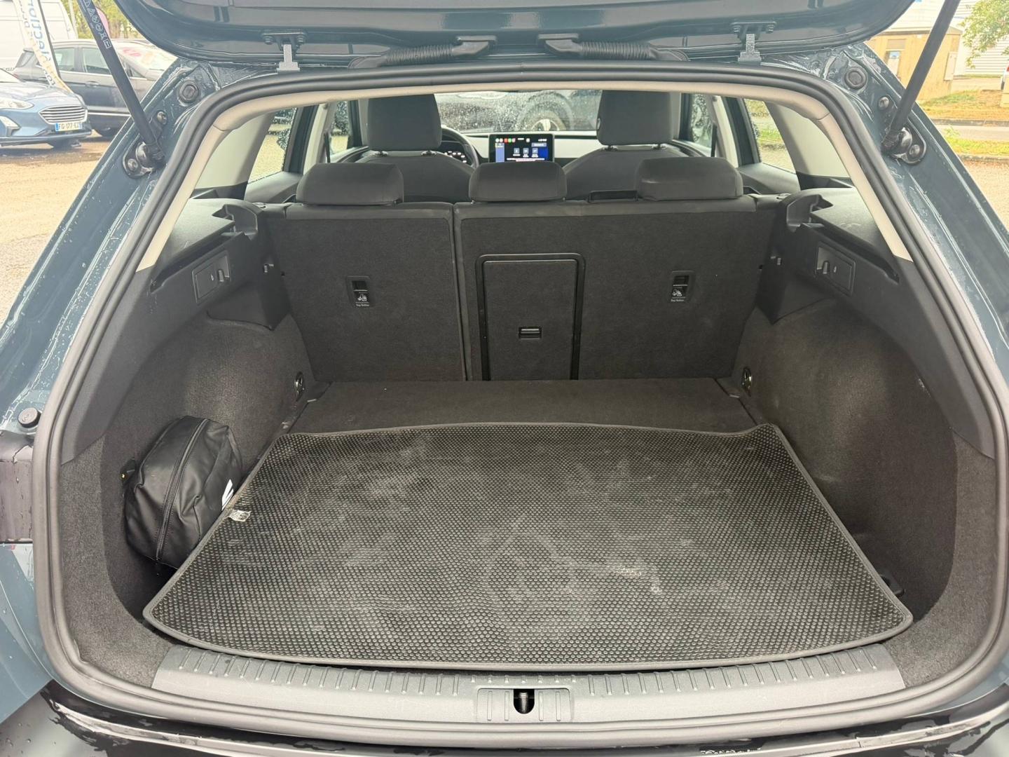 Image SEAT Leon ST 1.5 eTSI Hybrid 150ch Style DSG7