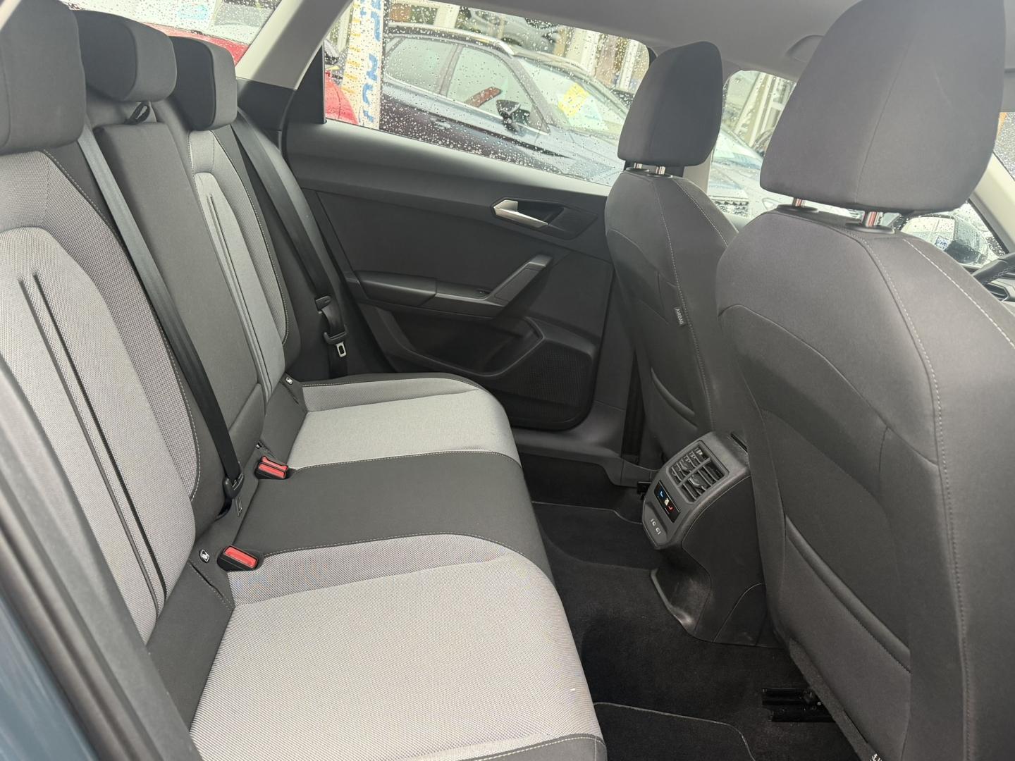 Image SEAT Leon ST 1.5 eTSI Hybrid 150ch Style DSG7