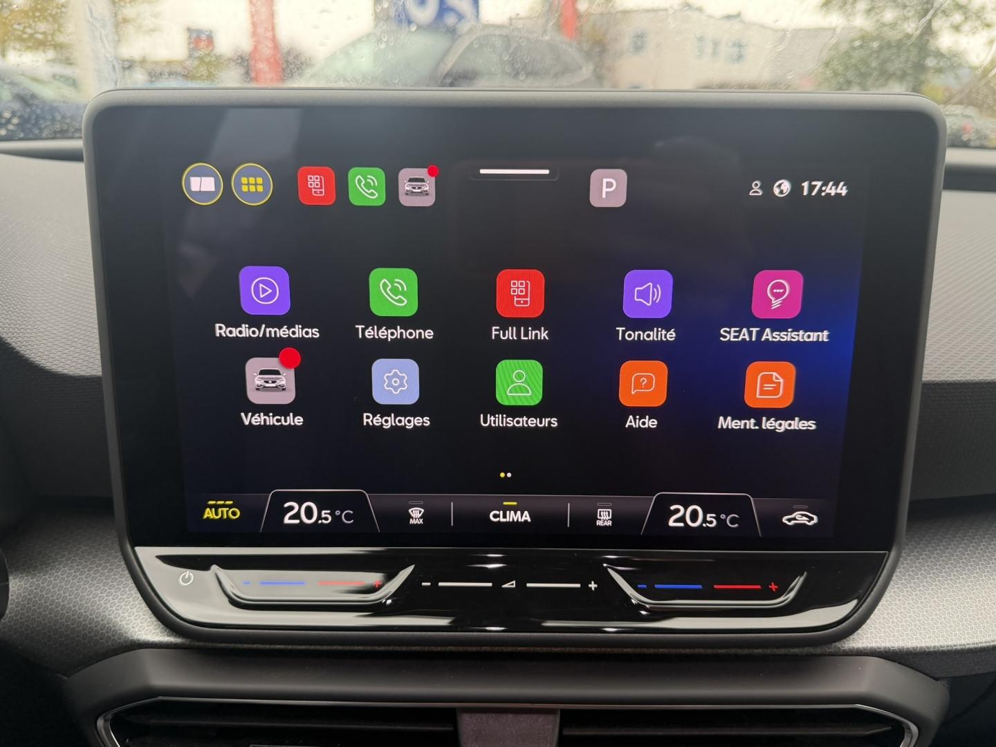 Image SEAT Leon ST 1.5 eTSI Hybrid 150ch Style DSG7
