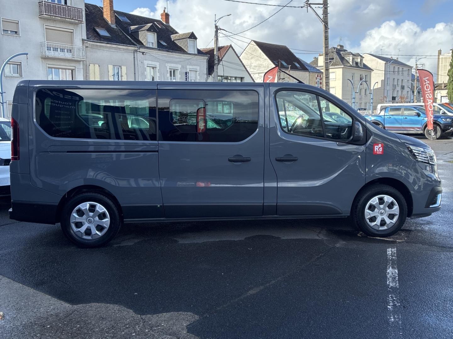 Image RENAULT Trafic Combi L2 2.0 Blue dCi 150ch S&S Zen EDC 8 places E6E