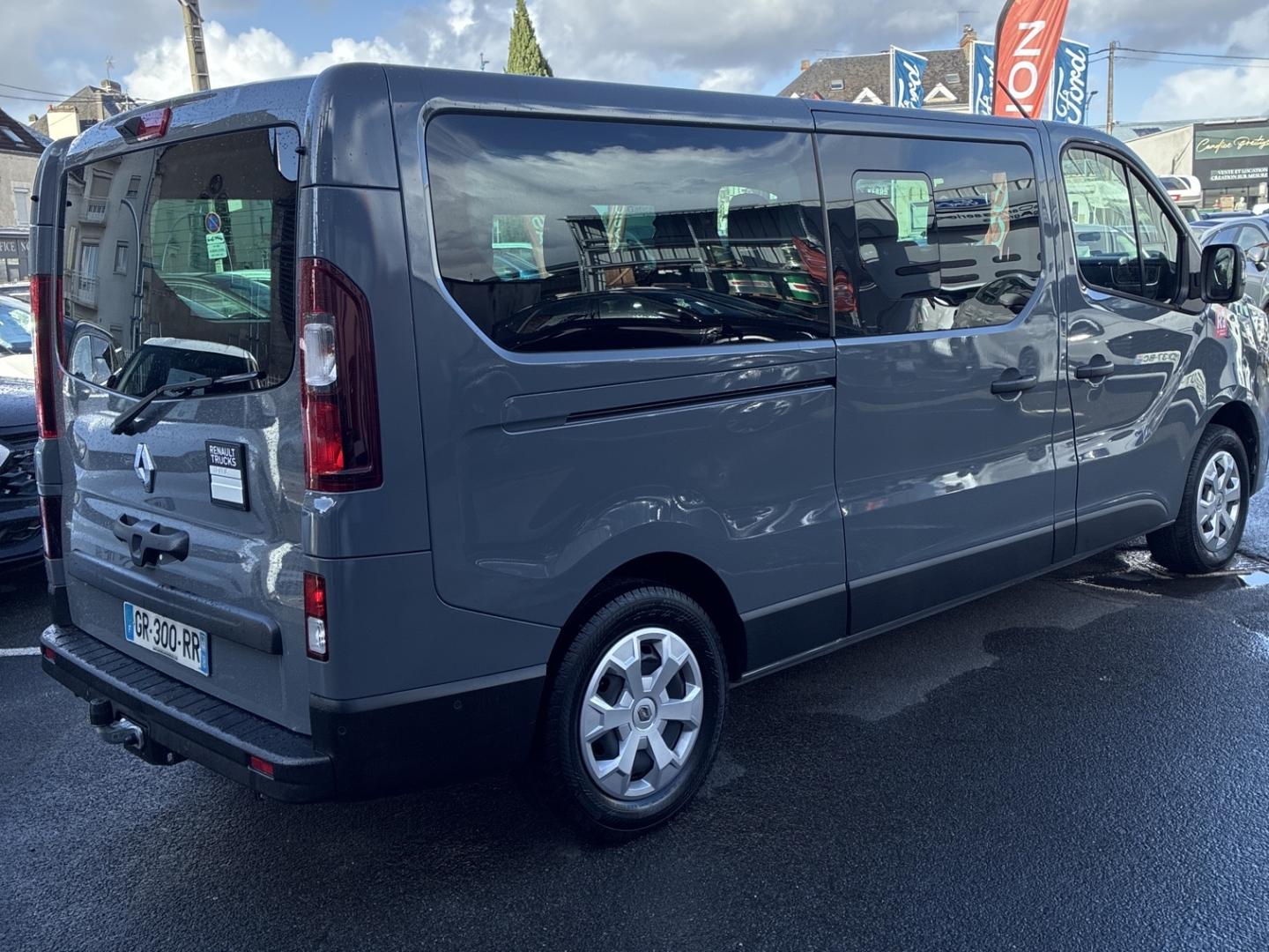 Image RENAULT Trafic Combi L2 2.0 Blue dCi 150ch S&S Zen EDC 8 places E6E
