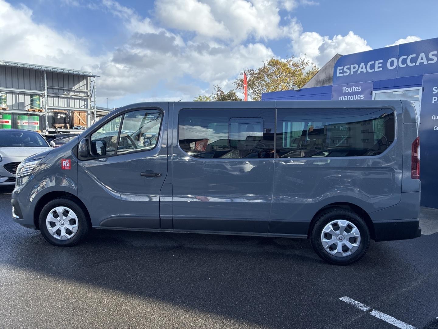 Image RENAULT Trafic Combi L2 2.0 Blue dCi 150ch S&S Zen EDC 8 places E6E