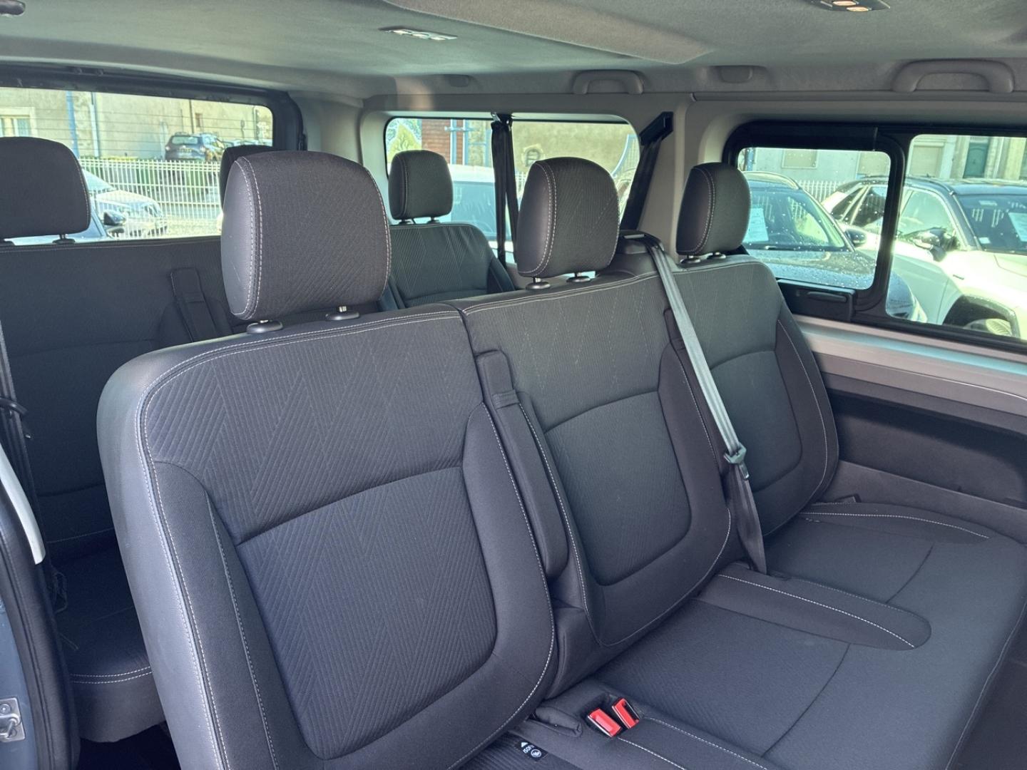 Image RENAULT Trafic Combi L2 2.0 Blue dCi 150ch S&S Zen EDC 8 places E6E