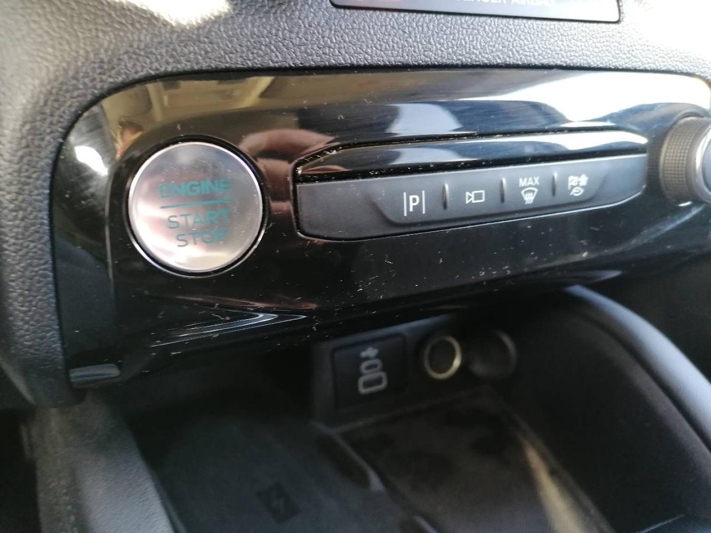 Image FORD Kuga 2.5 Duratec 180ch Hybrid FlexiFuel Titanium Powershift