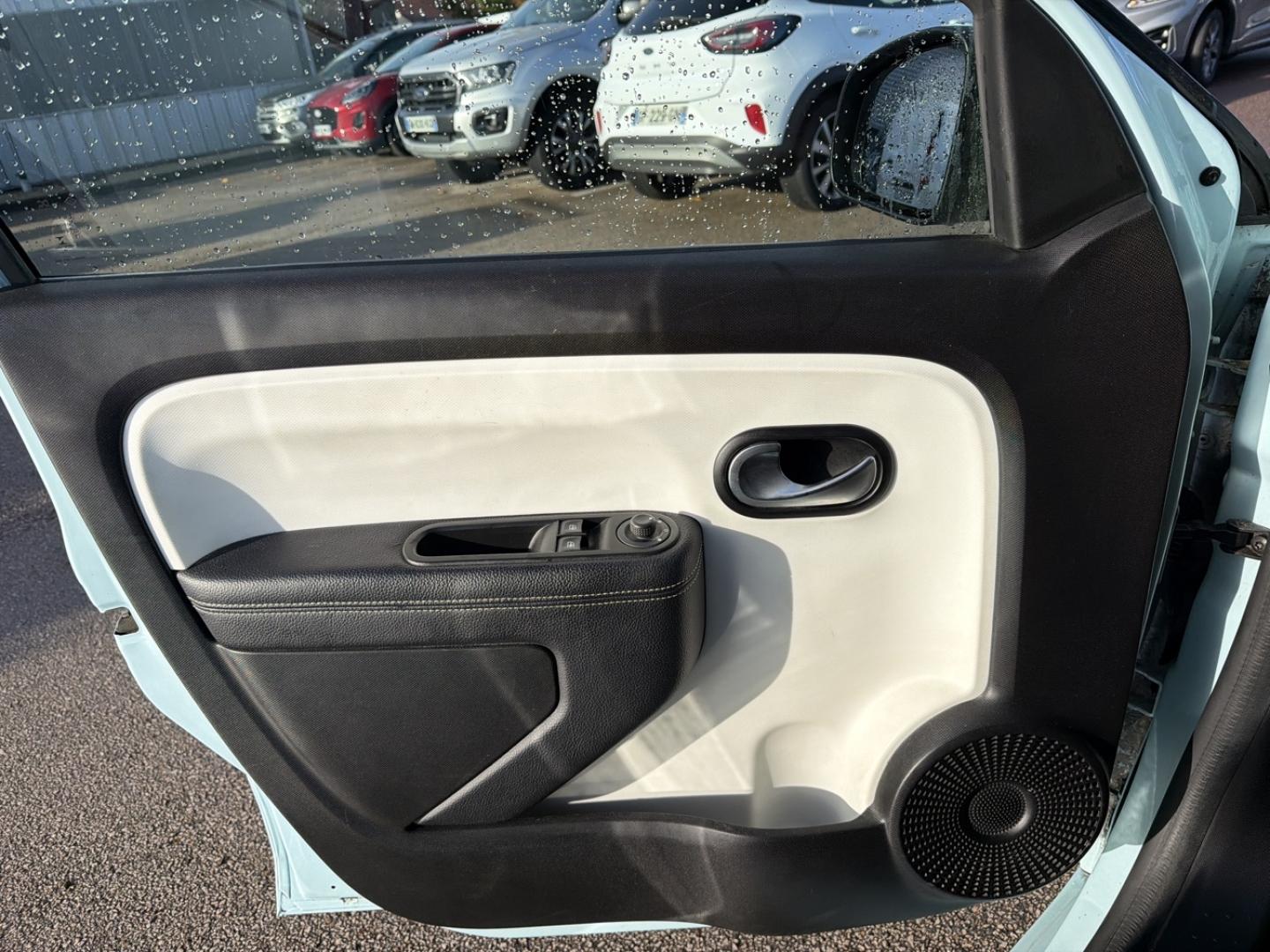 Image RENAULT Twingo 1.0 SCe 75ch Intens - 20