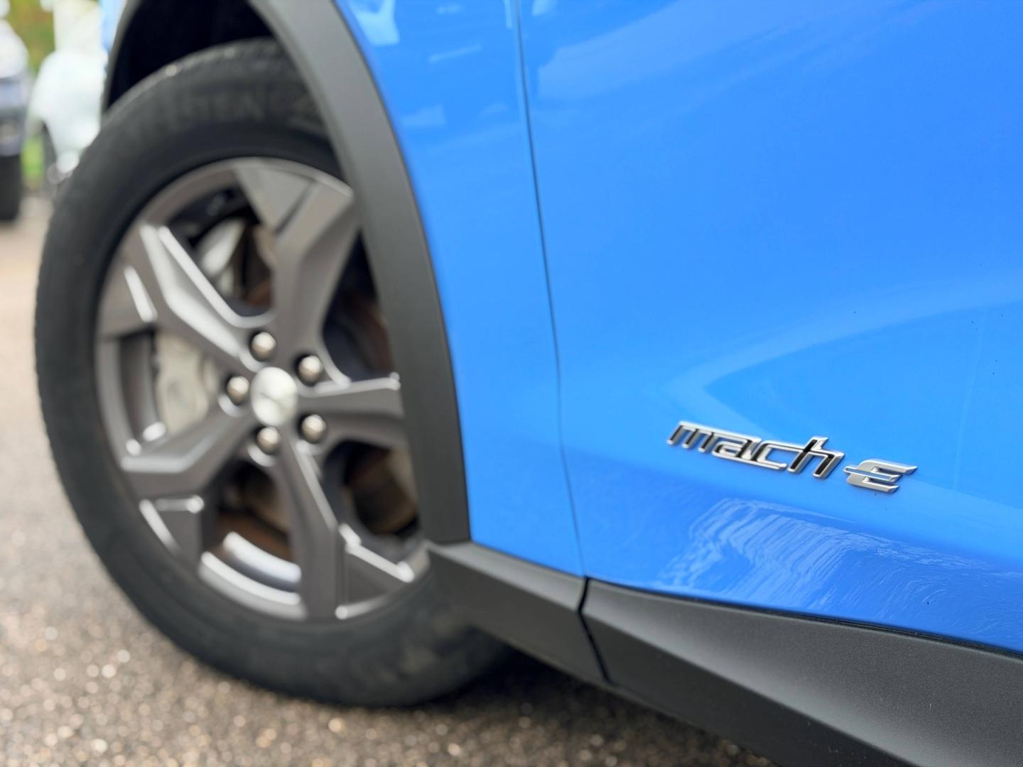 Image FORD Mustang Mach-E 269ch Standard Range 76kWh Mach-E Propulsion