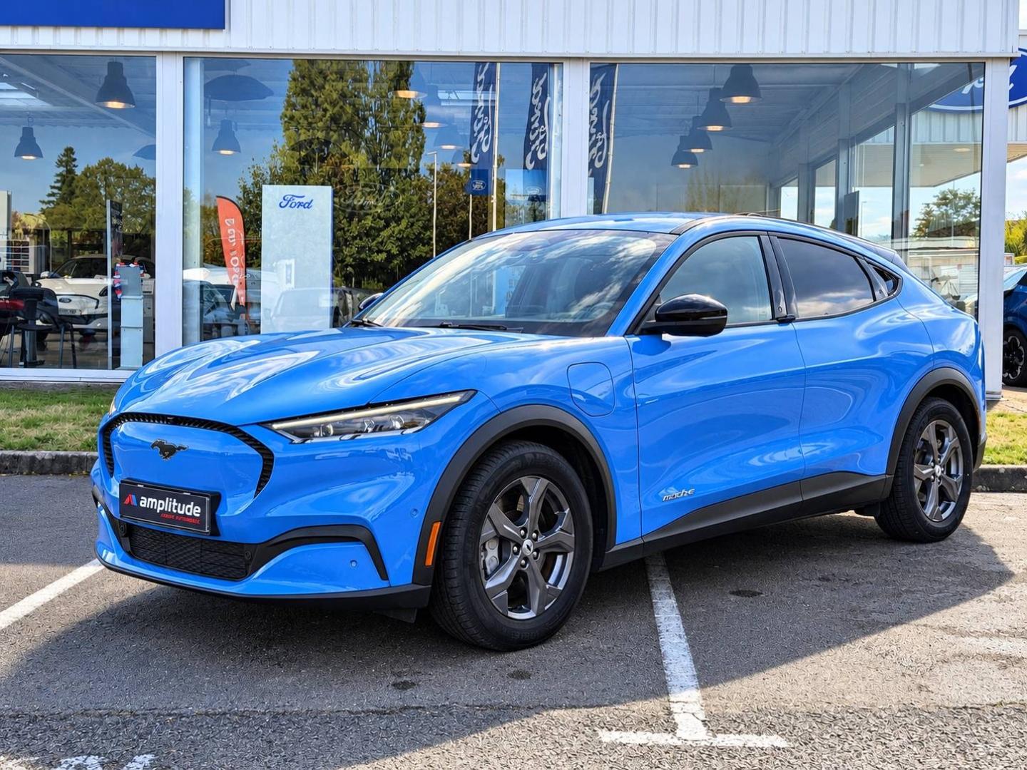 Photo FORD Mustang Mach-E 269ch Standard Range 76kWh Mach-E Propulsion