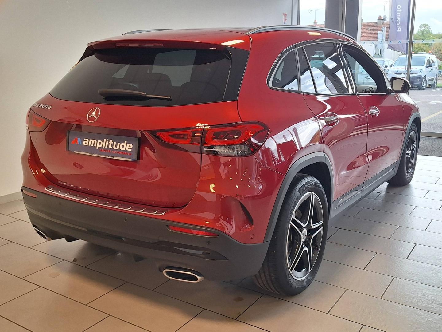 Image MERCEDES-BENZ GLA 200 d 150ch AMG Line 8G-DCT