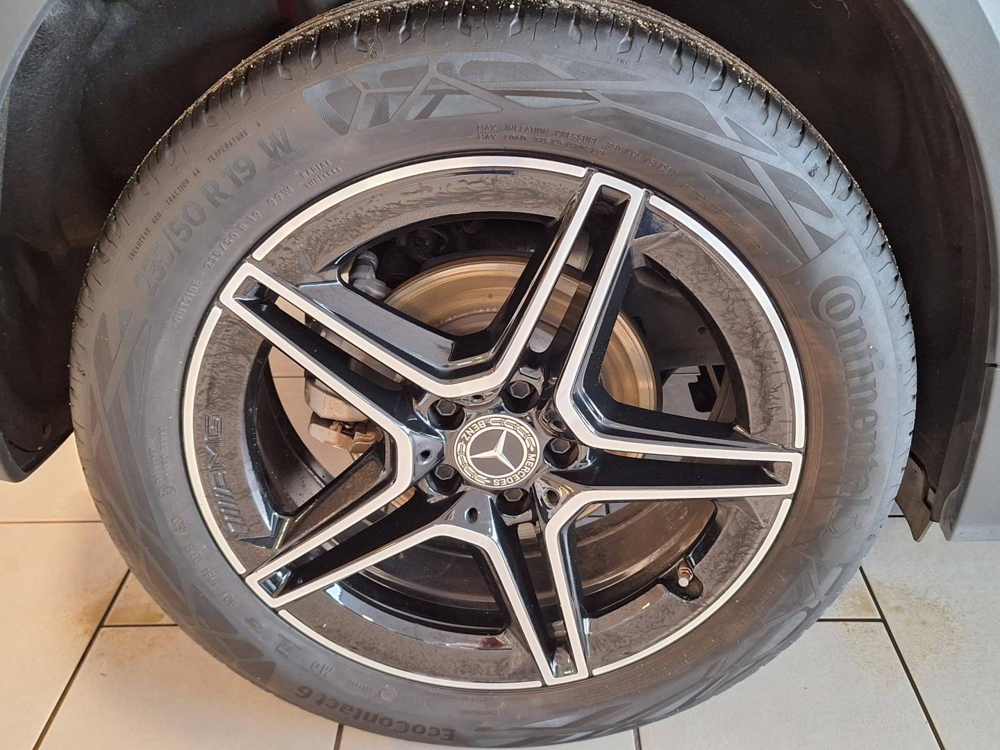 Image MERCEDES-BENZ GLA 200 d 150ch AMG Line 8G-DCT