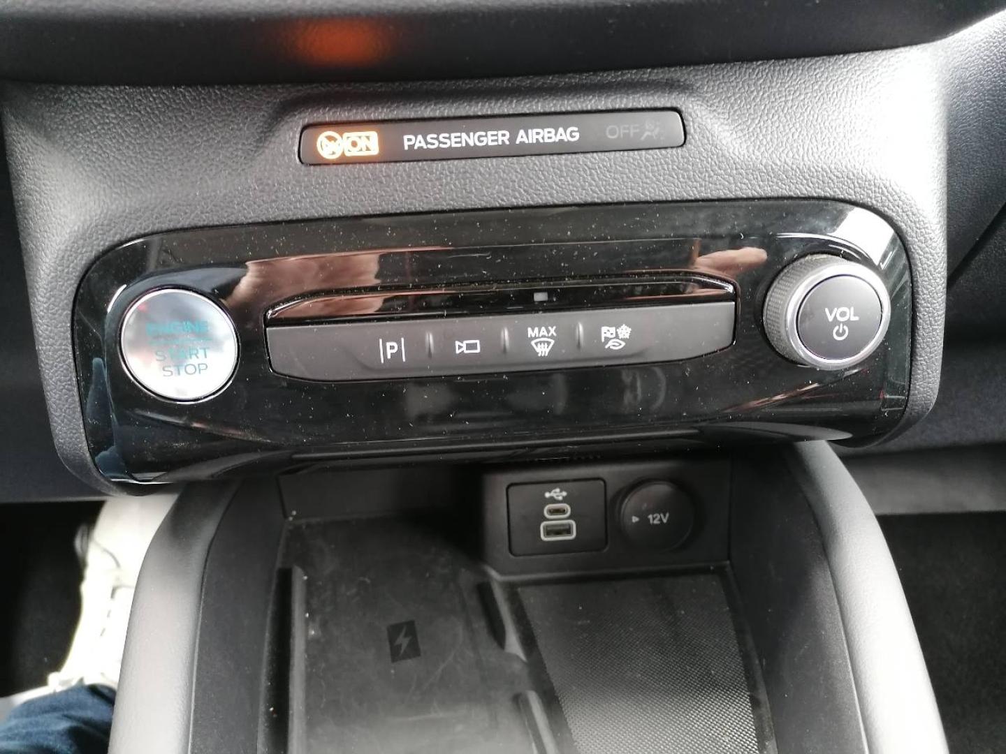 Image FORD Kuga 2.5 Duratec 180ch Hybrid FlexiFuel Titanium Powershift