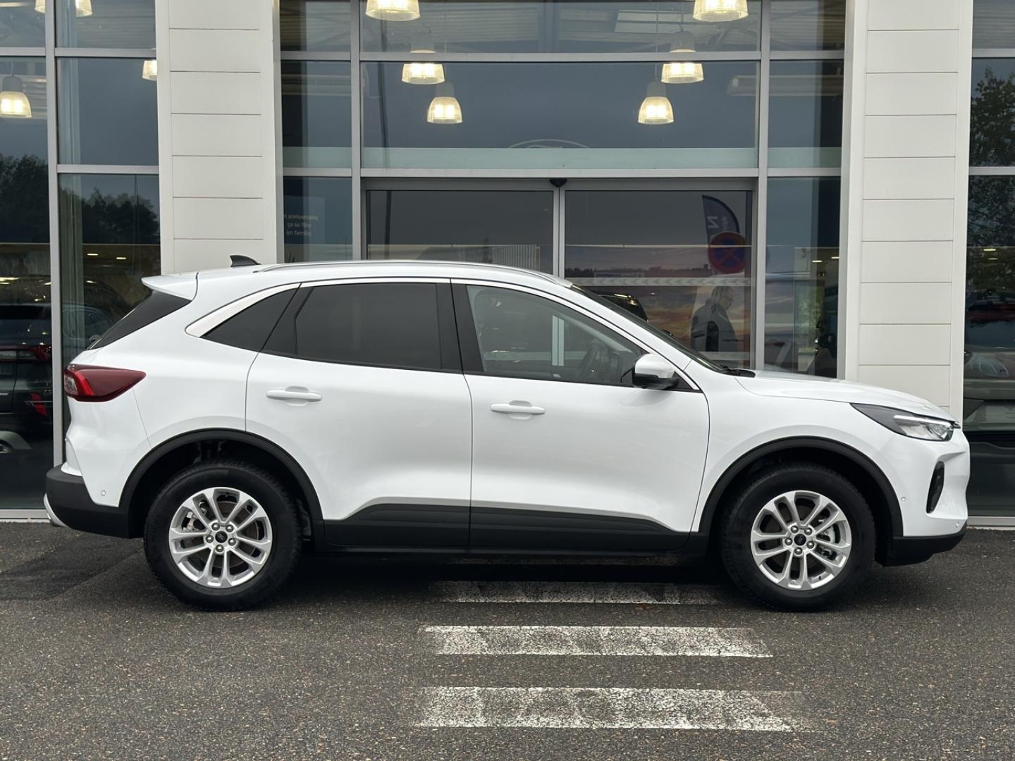 Image FORD Kuga 2.5 Duratec 180ch Hybrid FlexiFuel Titanium Business Powershift