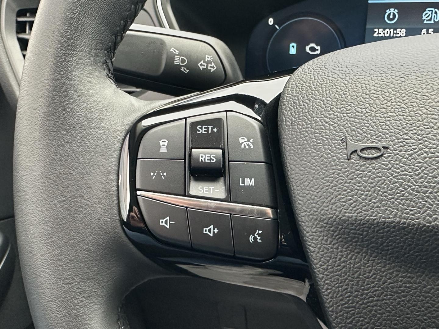 Image FORD Kuga 2.5 Duratec 180ch Hybrid FlexiFuel Titanium Business Powershift