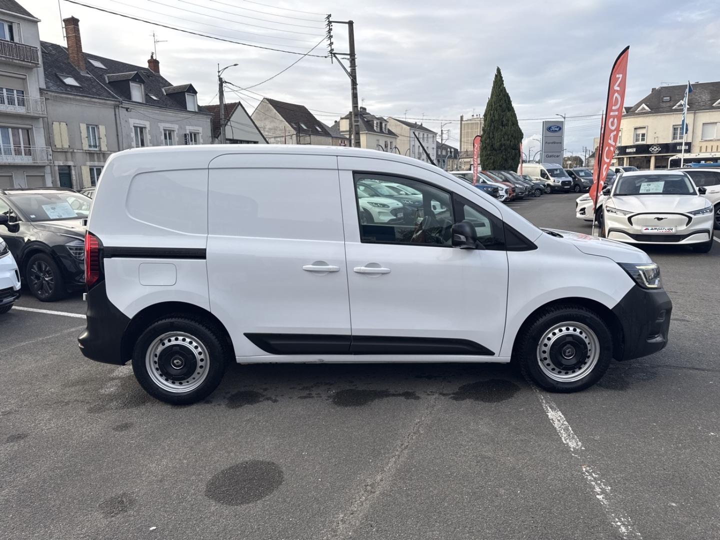 Image RENAULT Kangoo Van L1 1.5 Blue dCi 115ch Extra EDC7 - 22