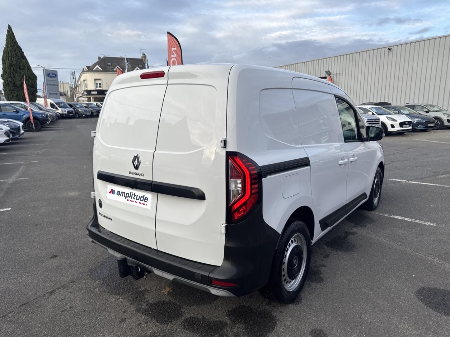 Image RENAULT Kangoo Van L1 1.5 Blue dCi 115ch Extra EDC7 - 22