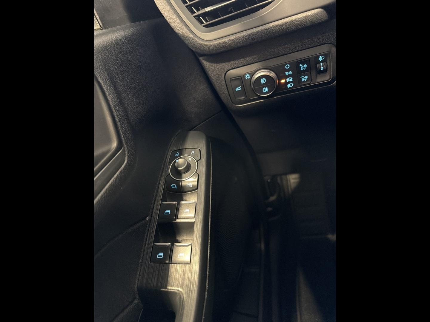 Image FORD Kuga 2.5 Duratec 190ch FHEV E85 Titanium BVA