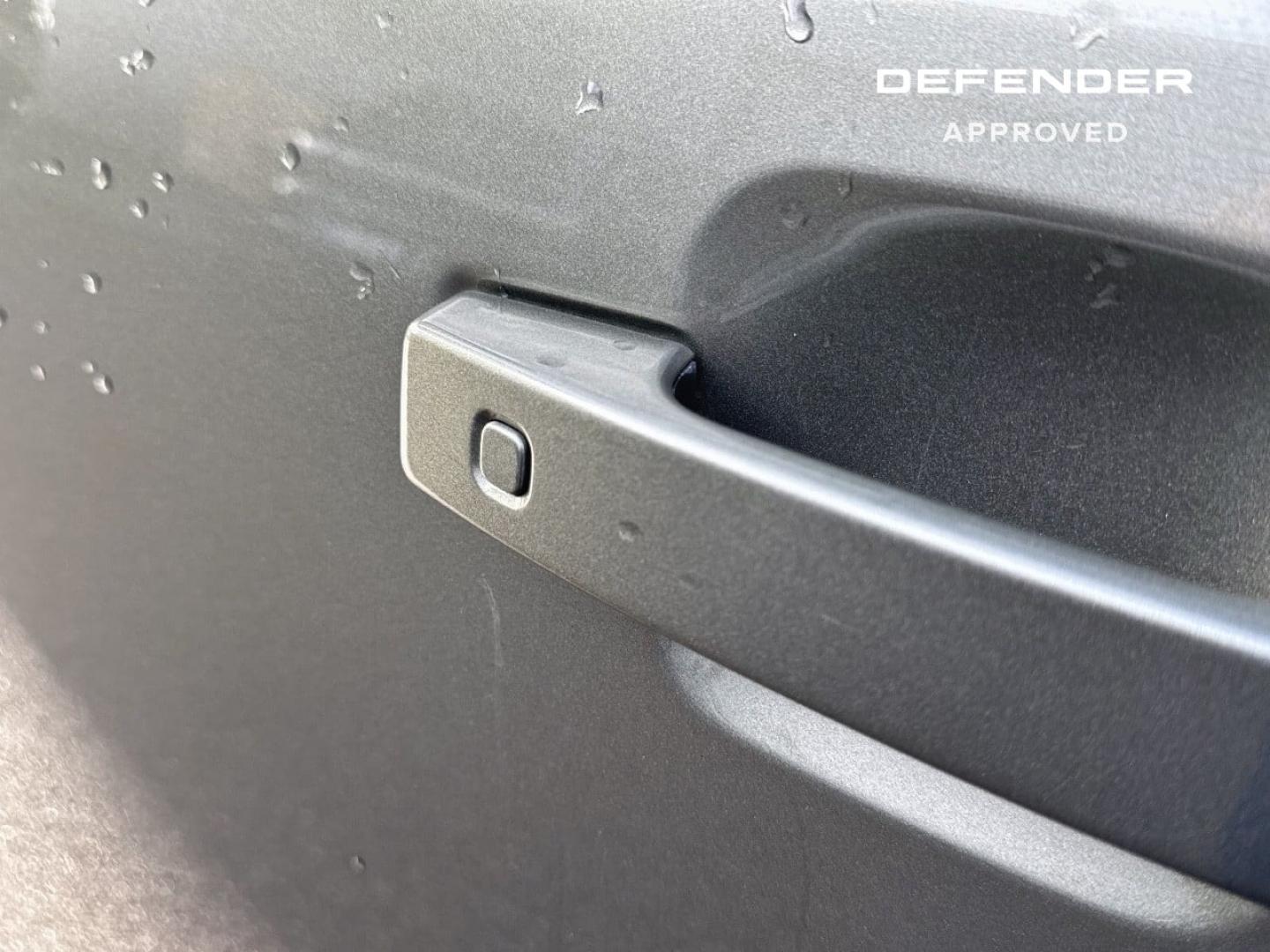 Image LAND-ROVER Defender 110 3.0 D250 Hard Top S